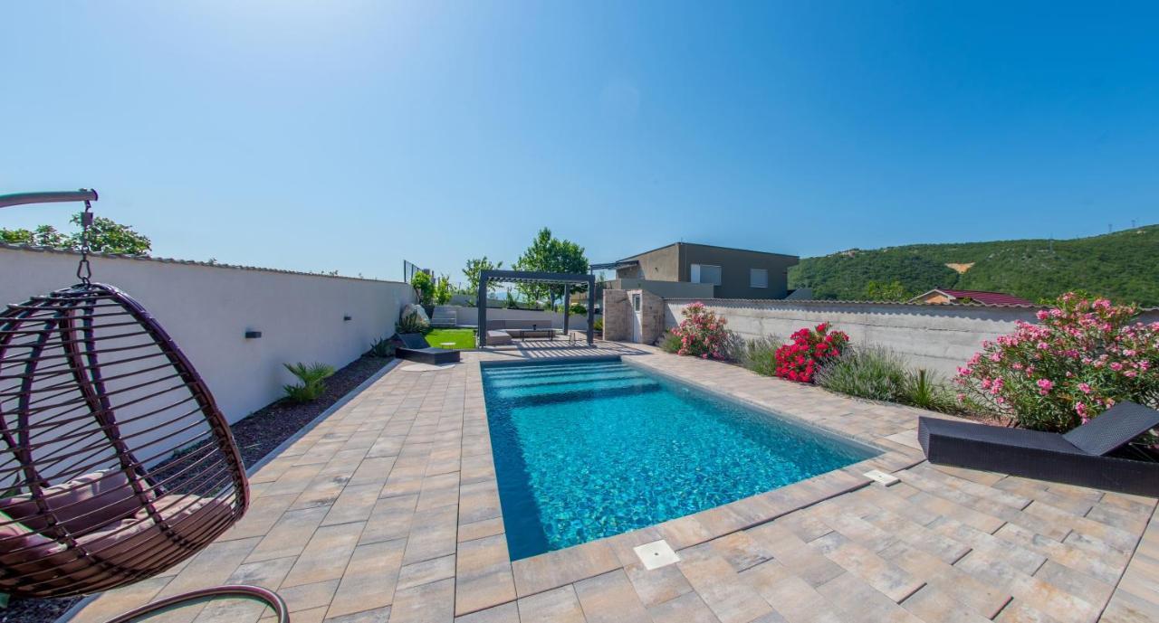 Villa Carpe Diem - With Private Pool Mostar Esterno foto