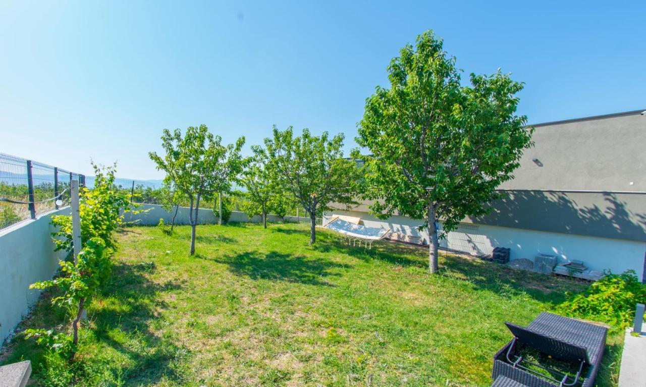 Villa Carpe Diem - With Private Pool Mostar Esterno foto