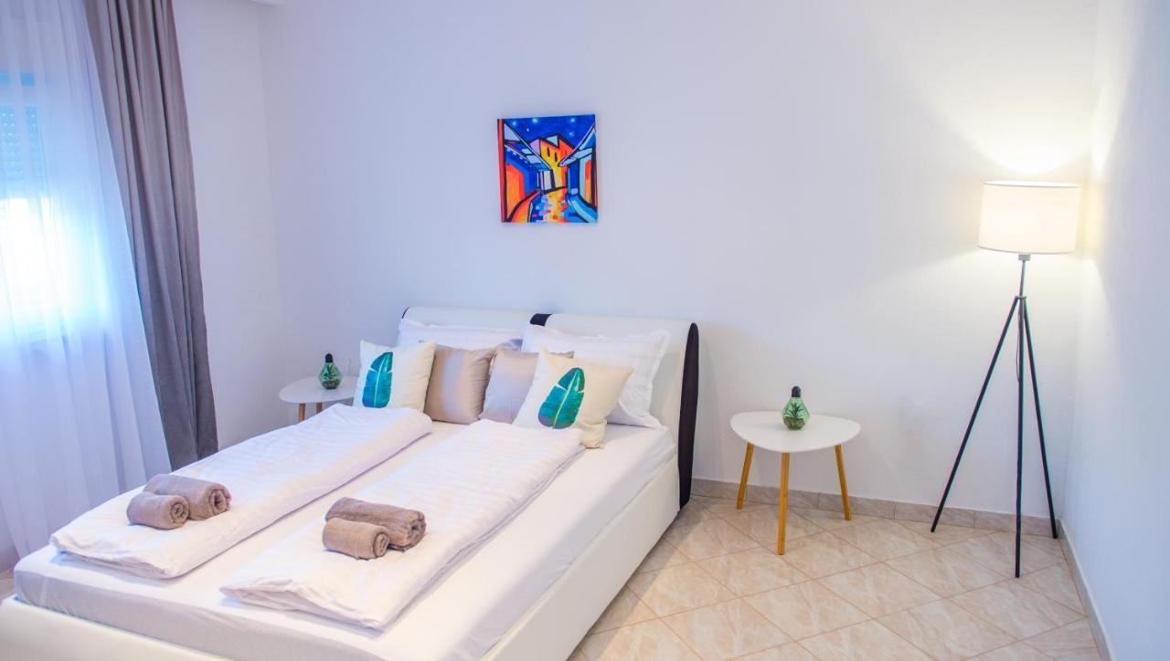 Villa Carpe Diem - With Private Pool Mostar Esterno foto