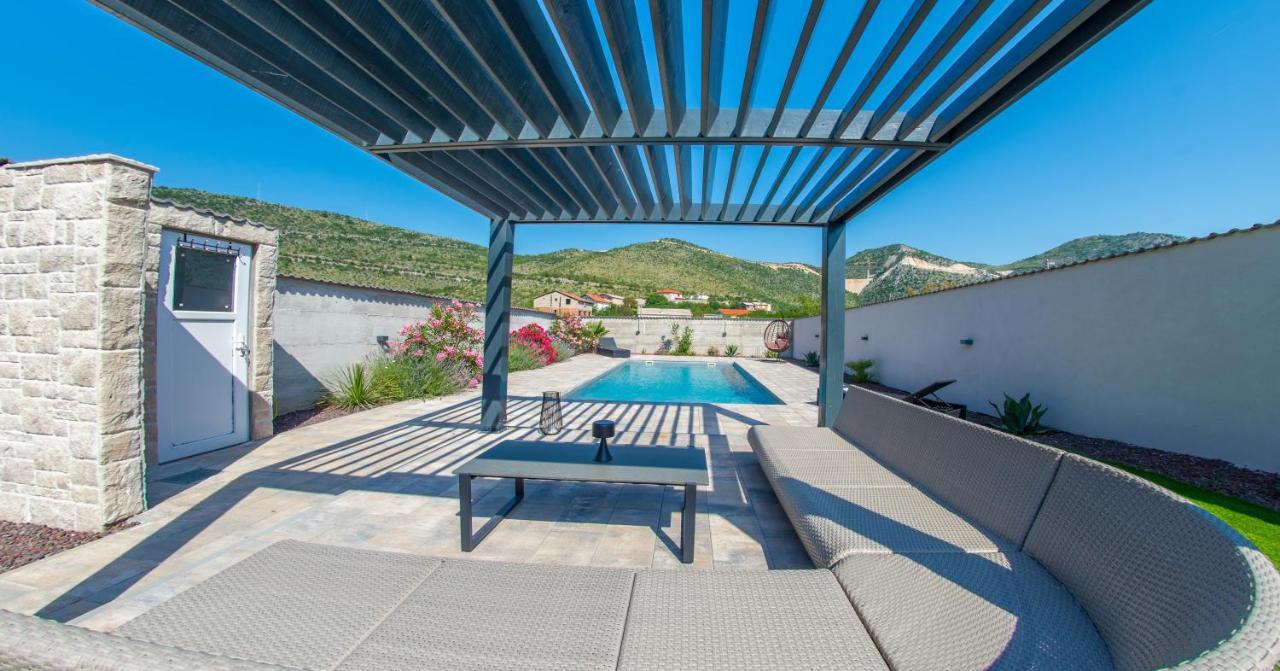 Villa Carpe Diem - With Private Pool Mostar Esterno foto