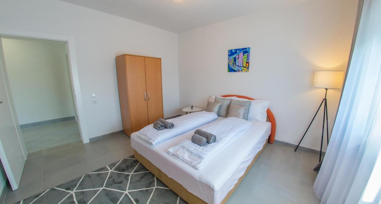 Villa Carpe Diem - With Private Pool Mostar Esterno foto