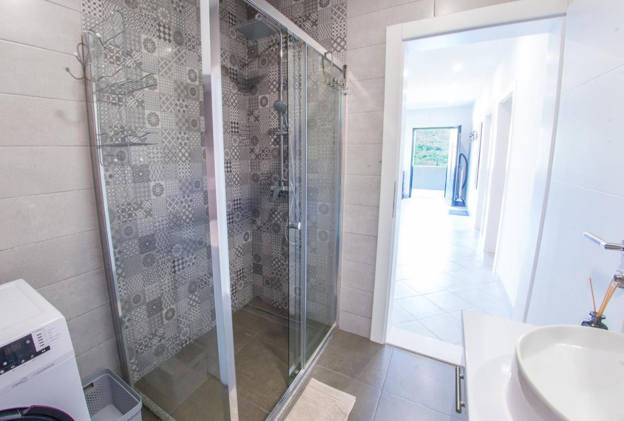 Villa Carpe Diem - With Private Pool Mostar Esterno foto